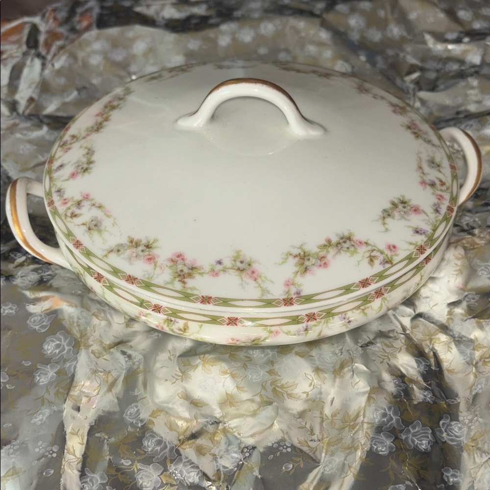 RARE Theodore Haviland limoges- tureen casserole dish pink roses swags